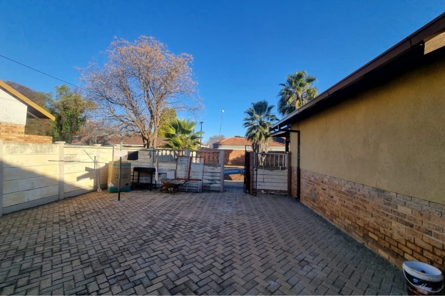 3 Bedroom Property for Sale in La Hoff North West